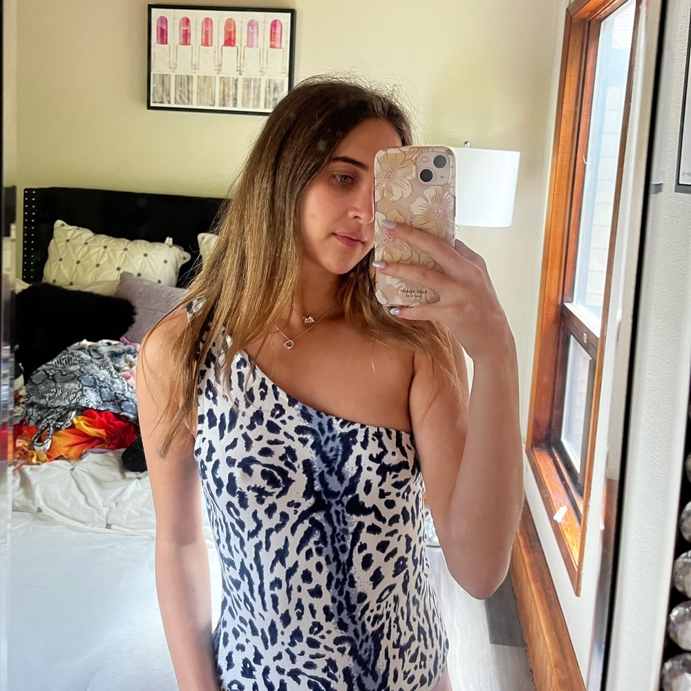 Le Lis Clothing Blue Leopard Print Bodysuit